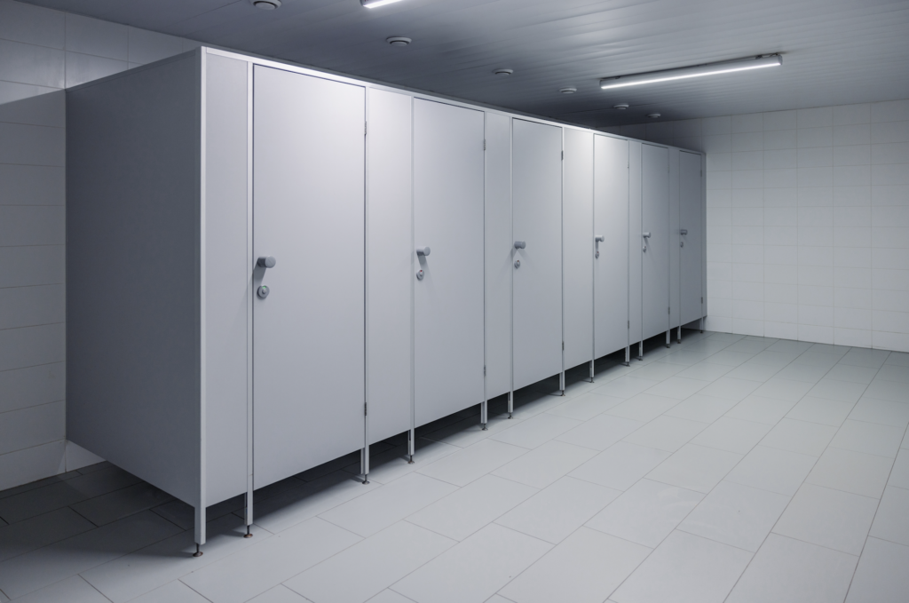 Commercial Toilets: Installation, Challenges, and Solutions